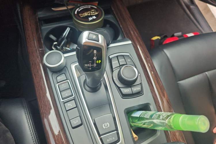 Used BMW X5 2018 xDrive35i Elegant Edition Gear Lever