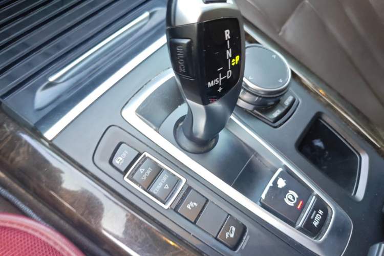 Used BMW X5 2018 xDrive28i Gear Lever