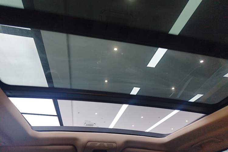 Used BMW X5 2018 xDrive28i Headliner