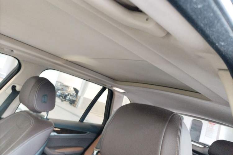 Used BMW X5 2018 xDrive28i Headliner