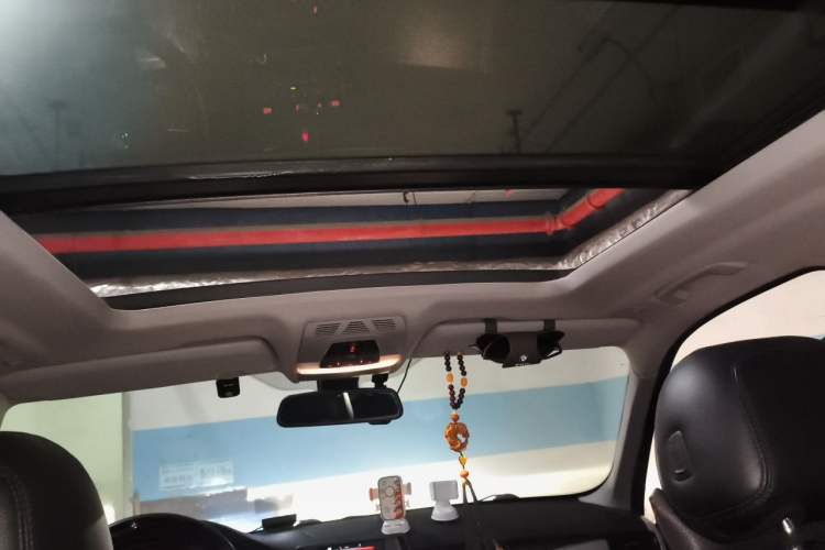 Used BMW X5  Headliner