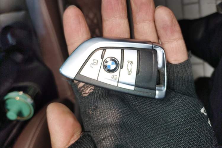Used BMW X5 2018 xDrive28i Interior 1