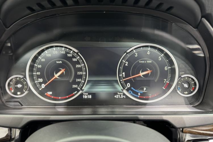 Used BMW X5 2018 xDrive35i Elegant Edition Interior 2