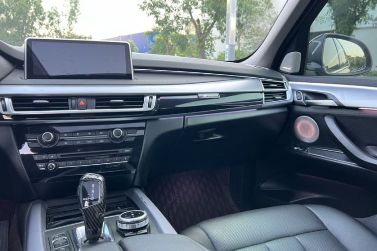 Used BMW X5 2018 xDrive35i M Sport Luxury Model Middle East Interior 3