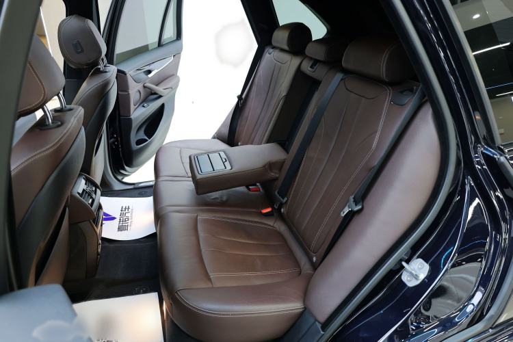 Used BMW X5 2018 xDrive35i M Sport Edition Interior 9