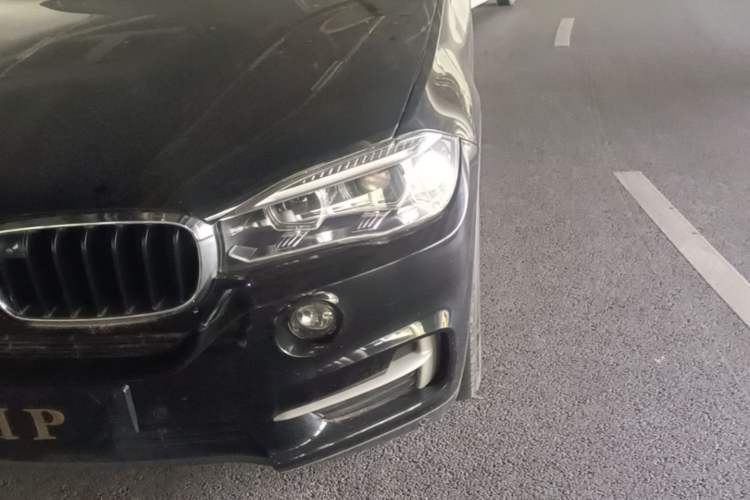 Used BMW X5 2018 xDrive28i Left Front Headlight
