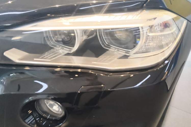 Used BMW X5 2018 xDrive28i Left Front Headlight