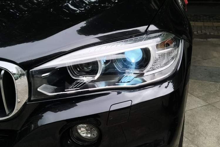 Used BMW X5 2018 xDrive35i Elegant Edition Left Front Headlight