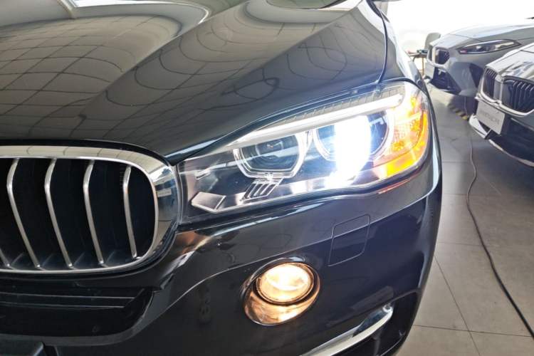 Used BMW X5 2018 xDrive28i Left Front Headlight