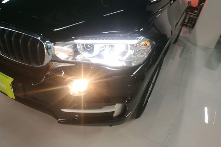 Used BMW X5 2018 xDrive35i Base Model Middle East Left Front Headlight