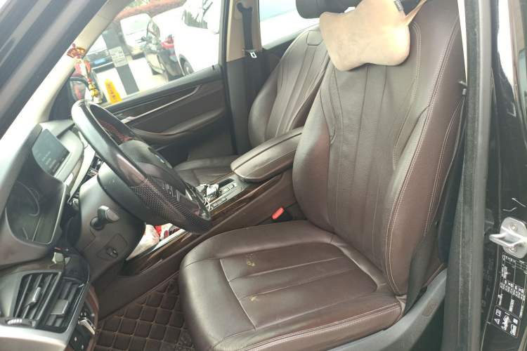 Used BMW X5 2018 xDrive28i Left Front Seat
