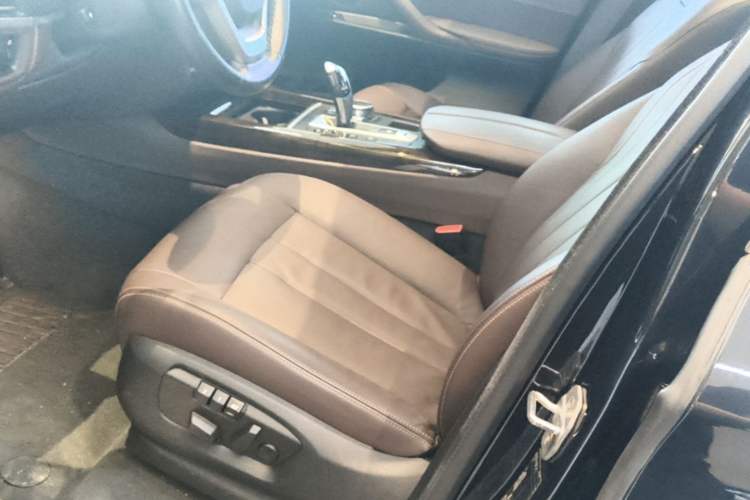 Used BMW X5 2018 xDrive28i Left Front Seat