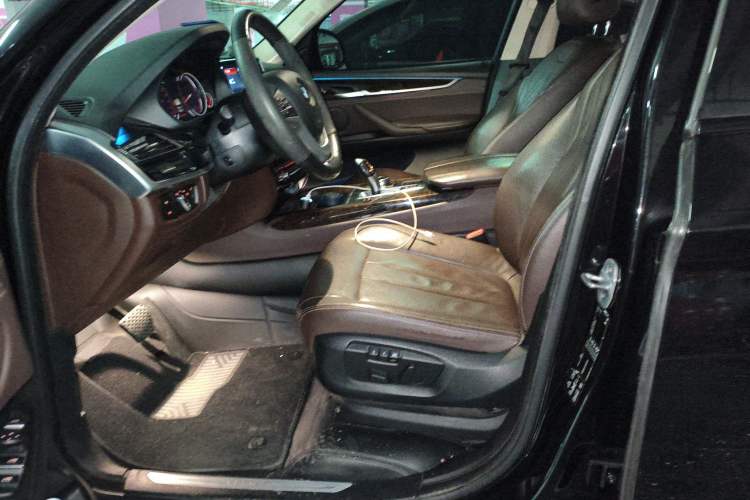 Used BMW X5 2018 xDrive35i Elegant Edition Left Front Seat
