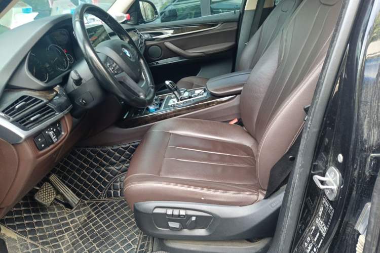 Used BMW X5 2018 xDrive28i Left Front Seat