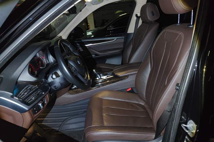 Used BMW X5 2018 xDrive28i Left Front Seat
