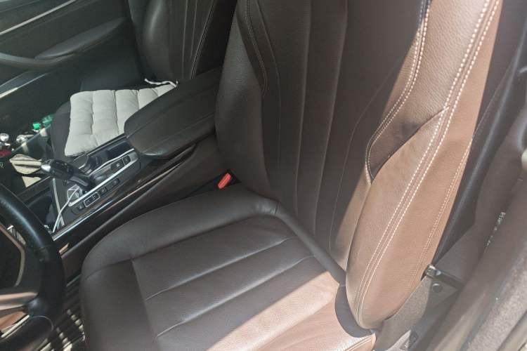 Used BMW X5 2018 xDrive28i Left Front Seat