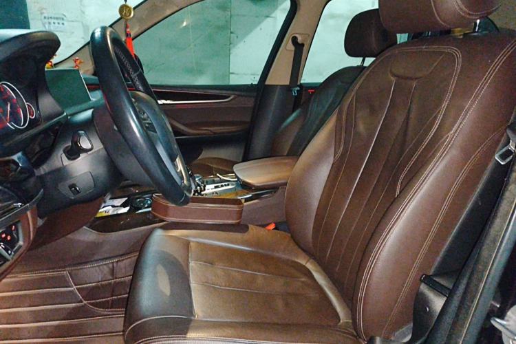 Used BMW X5 2018 xDrive28i Left Front Seat