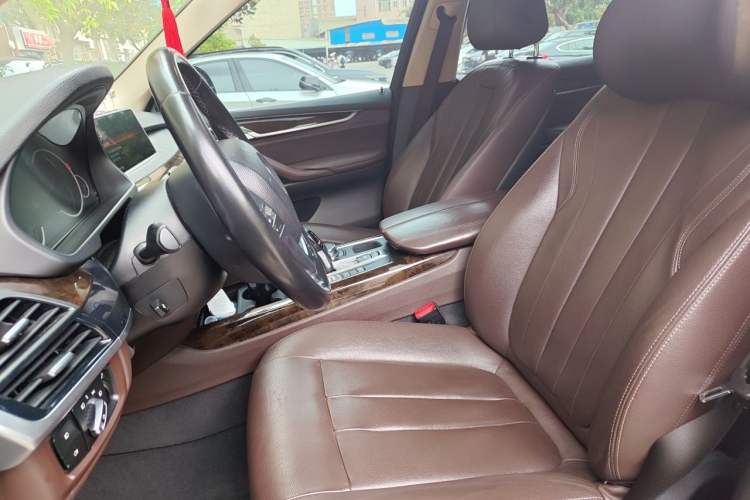 Used BMW X5 2018 xDrive28i Left Front Seat