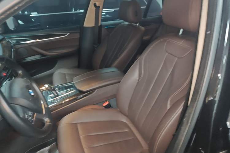 Used BMW X5 2018 xDrive28i Left Front Seat