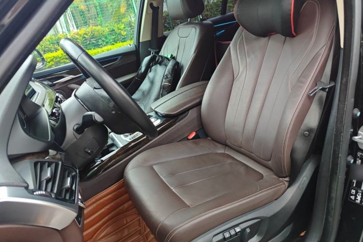 Used BMW X5 2018 xDrive28i Left Front Seat