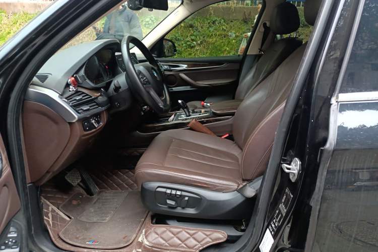 Used BMW X5 2018 xDrive28i Left Front Seat