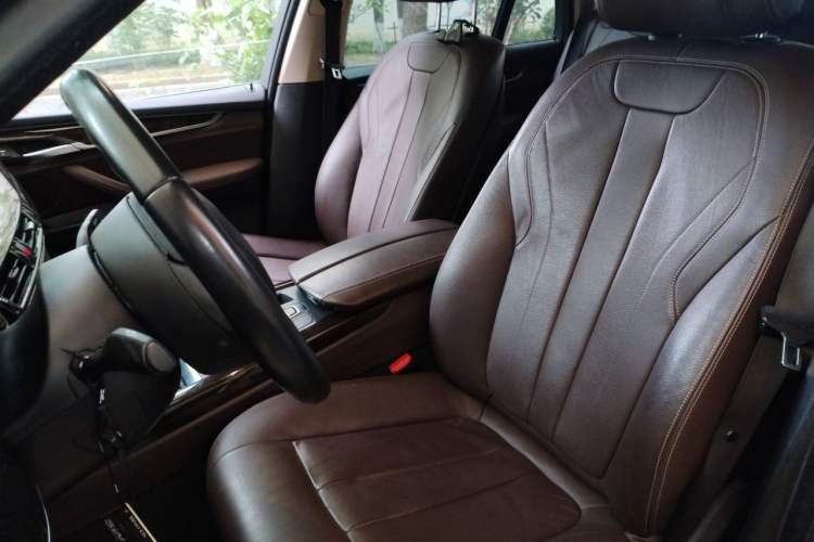 Used BMW X5 2018 xDrive28i Left Front Seat