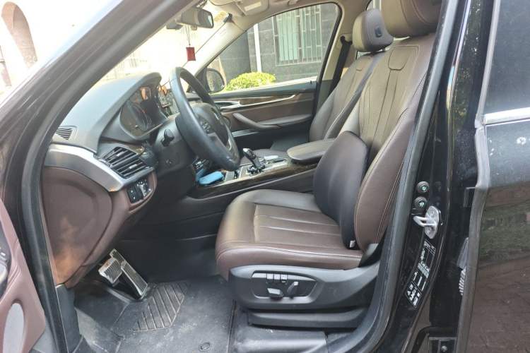Used BMW X5 2018 xDrive35i Elegant Edition Left Front Seat