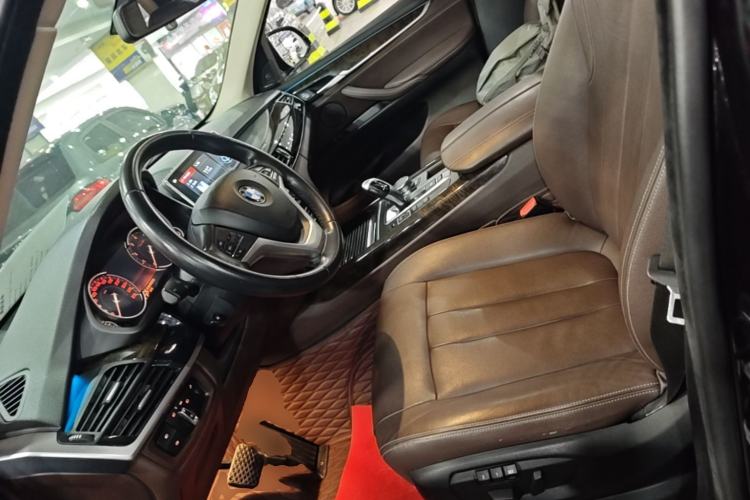 Used BMW X5 2018 xDrive28i Left Front Seat