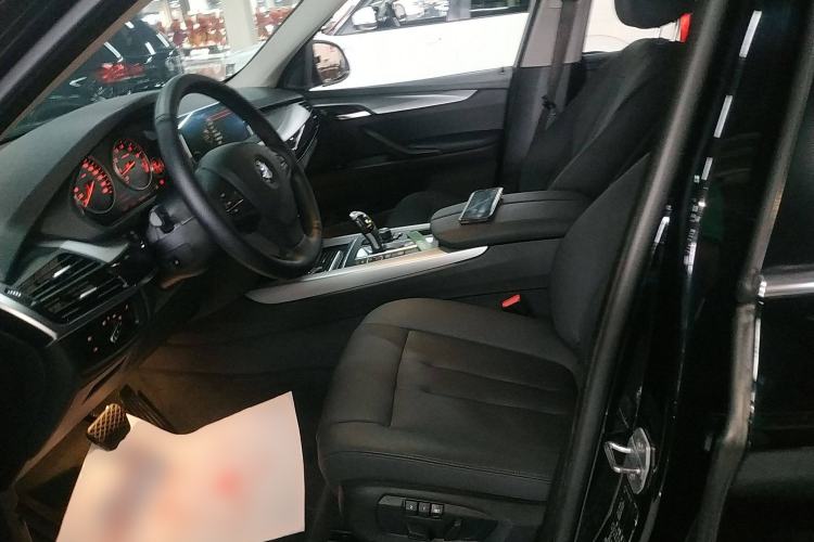 Used BMW X5 2018 xDrive35i Base Model Middle East Left Front Seat