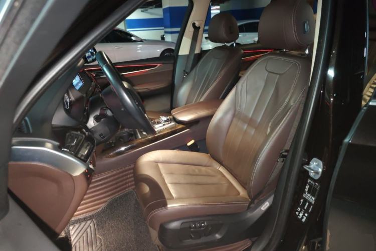 Used BMW X5 2018 xDrive28i Left Front Seat