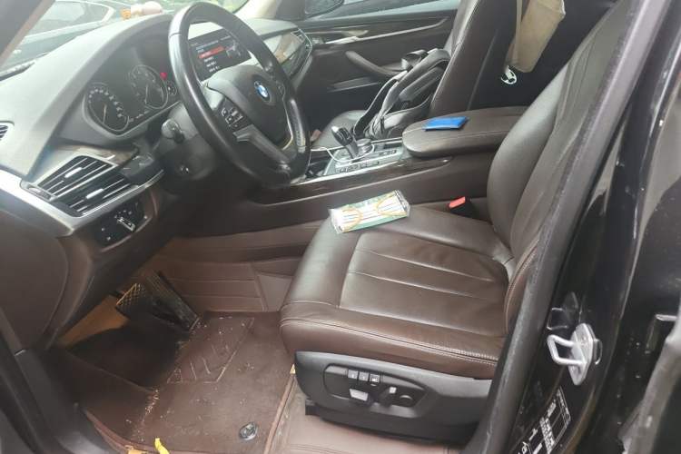 Used BMW X5 2018 xDrive28i Left Front Seat