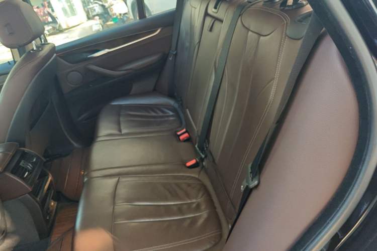 Used BMW X5 2018 xDrive35i Elegant Edition Left Rear Seat