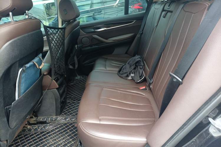 Used BMW X5 2018 xDrive28i Left Rear Seat