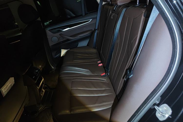 Used BMW X5 2018 xDrive28i Left Rear Seat
