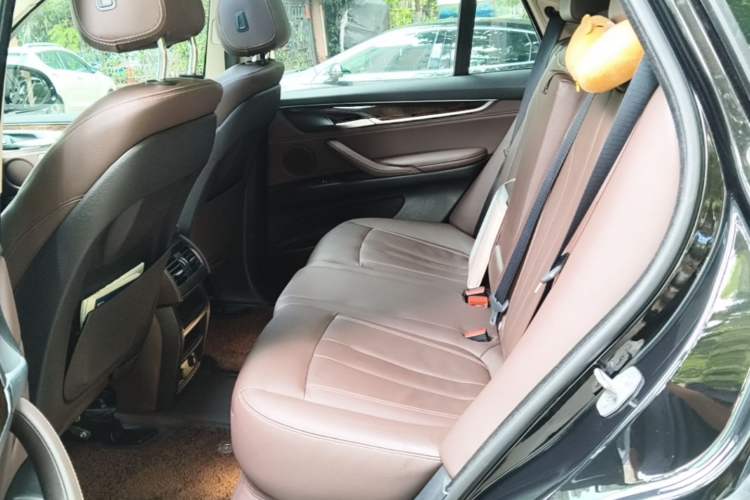 Used BMW X5 2018 xDrive35i Elegant Edition Left Rear Seat