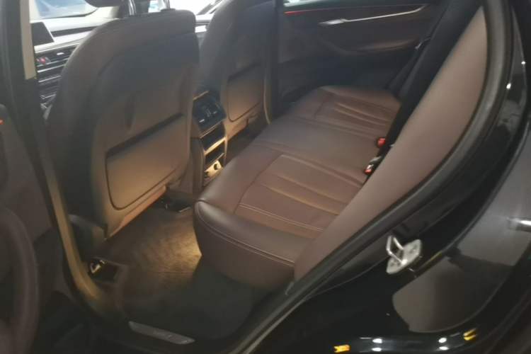 Used BMW X5 2018 xDrive35i Elegant Edition Left Rear Seat