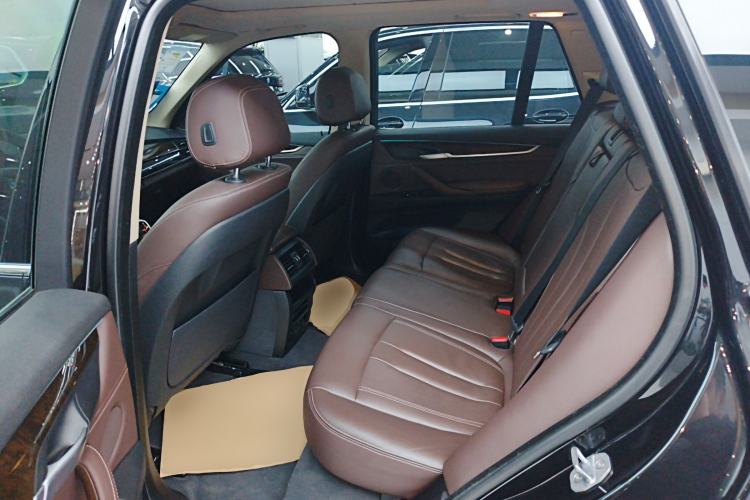 Used BMW X5 2018 xDrive28i Left Rear Seat