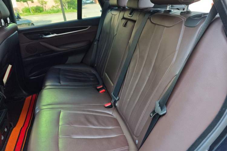 Used BMW X5 2018 xDrive35i M Sport Luxury Edition Left Rear Seat