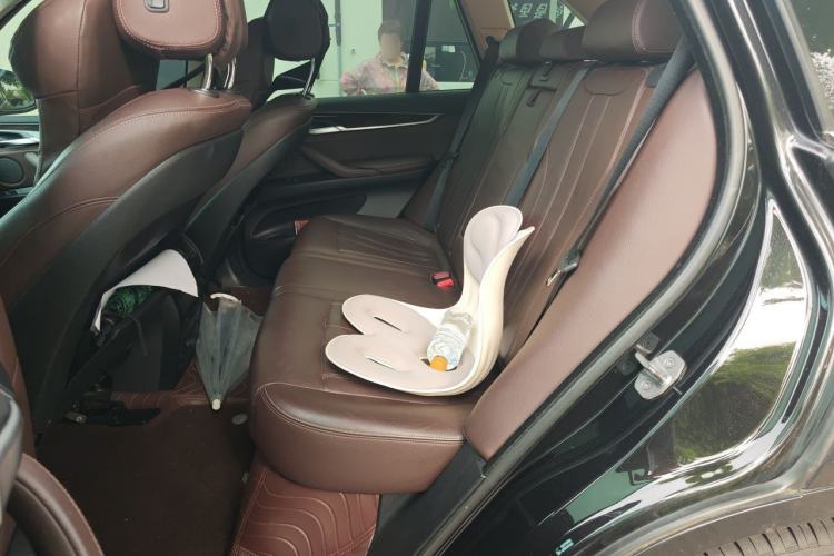 Used BMW X5 2018 xDrive28i Left Rear Seat