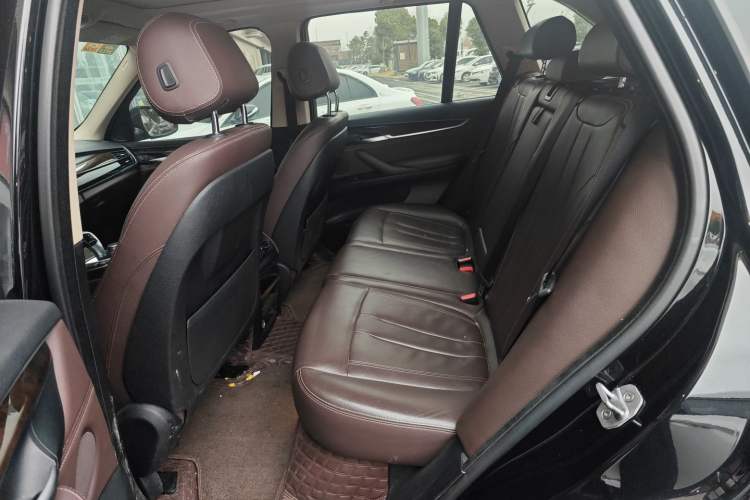 Used BMW X5 2018 xDrive28i Left Rear Seat