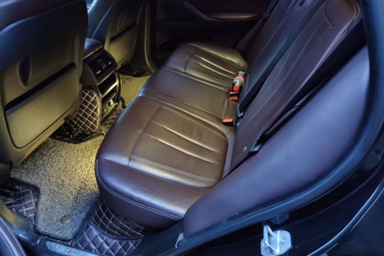 Used BMW X5 2018 xDrive35i M Sport Edition Left Rear Seat