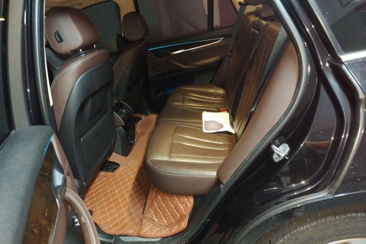 Used BMW X5 2018 xDrive28i Left Rear Seat