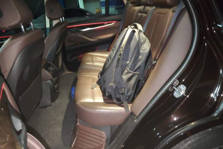 Used BMW X5 2018 xDrive28i Left Rear Seat