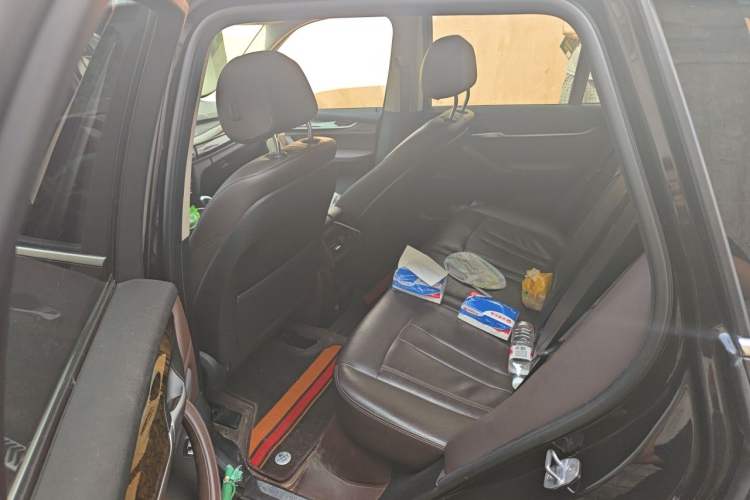 Used BMW X5 2018 xDrive28i Left Rear Seat
