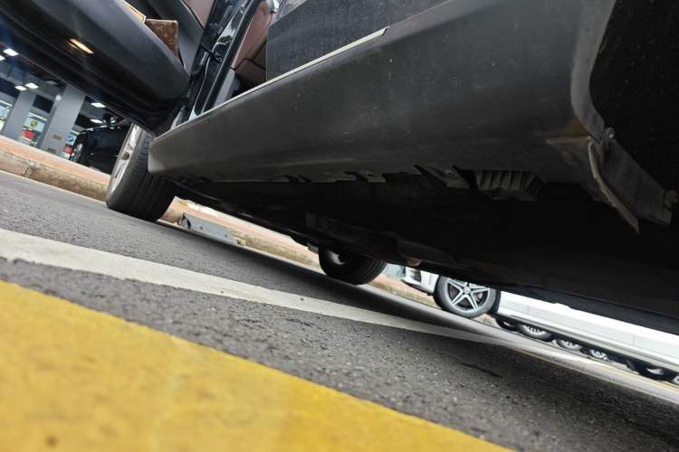 Used BMW X5 2018 xDrive28i Left Side Sill