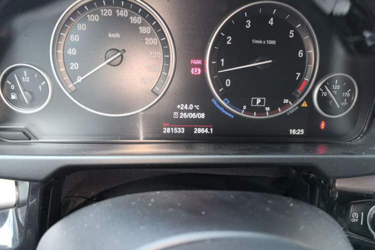 Used BMW X5 2018 xDrive35i Elegant Edition Odometer Close Up