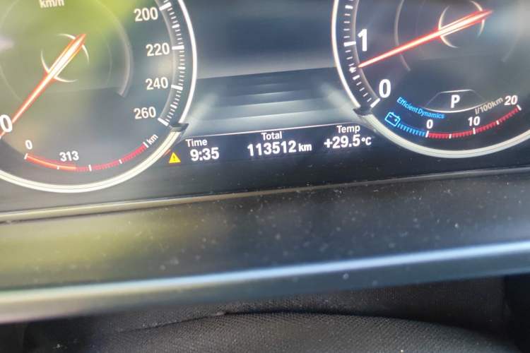 Used BMW X5 2018 xDrive35i M Sport Edition Odometer Close Up