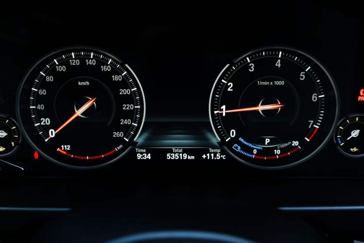 Used BMW X5 2018 xDrive35i M Sport Edition Odometer Close Up
