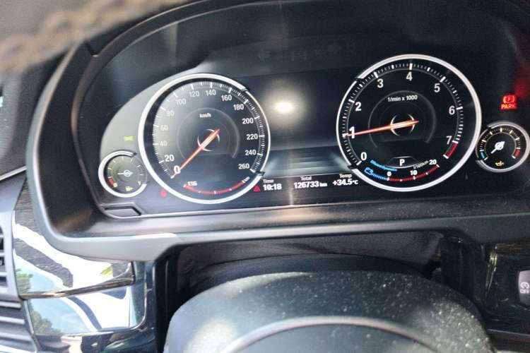 Used BMW X5 2018 xDrive35i M Sport Edition Odometer Close Up
