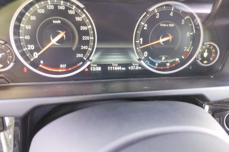 Used BMW X5 2018 xDrive35i M Sport Edition Odometer Close Up